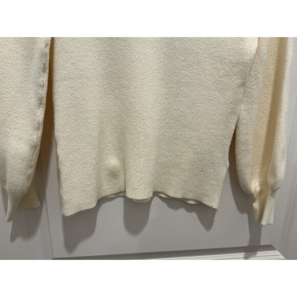 Soft Surroundings Sweater Medium Winter White Long Sleeve VNeck - Picture 3 of 7